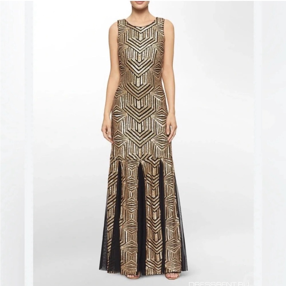 Calvin Klein Gold Sequin and Black Geometric Patterned Gown